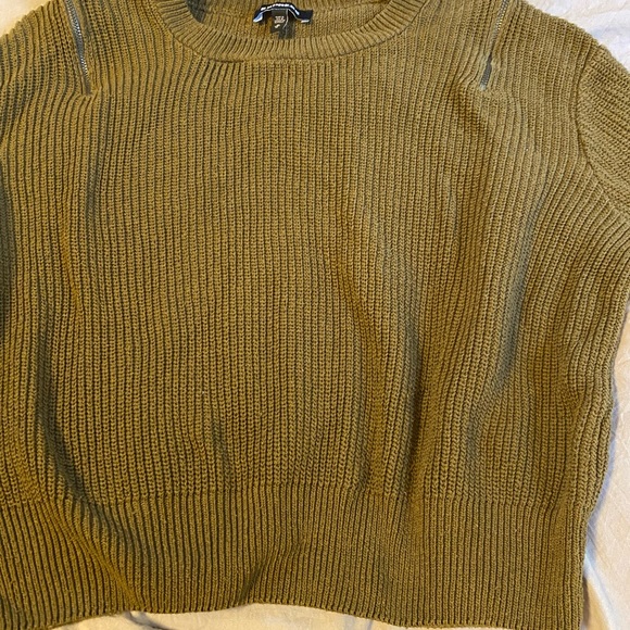 Army green sweater - Picture 6 of 7